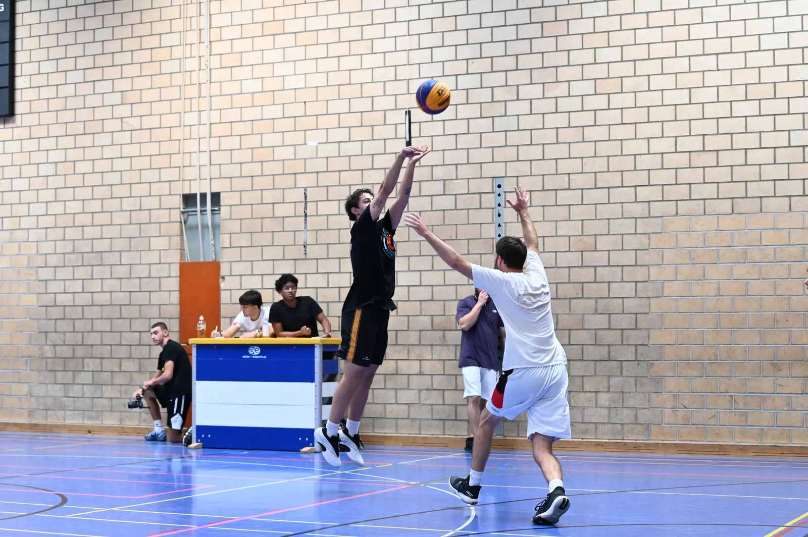 Sprungwurf über die Verteidigung am 3X3 Turnier St.Gallen 2026
